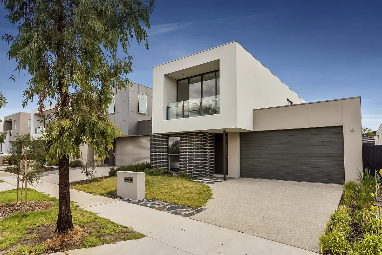 Main view of Homely townhouse listing, 10 Eucalyptus Drive, Maidstone VIC 3012