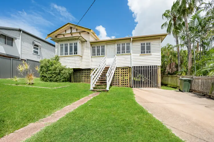 9 Fowler St, West Gladstone QLD 4680