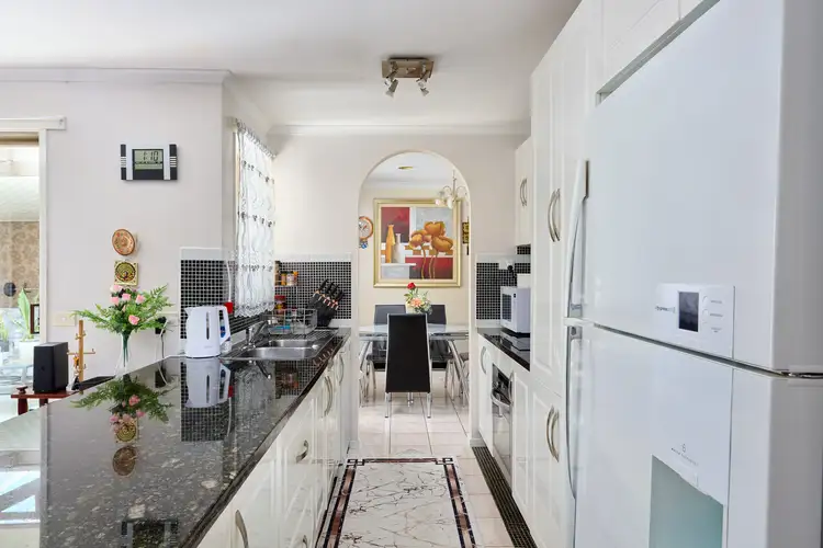 Fifth view of Homely house listing, 7 Ingleton Ct, Narre Warren VIC 3805