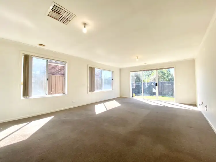 14 Prairie Pl, Truganina VIC 3029