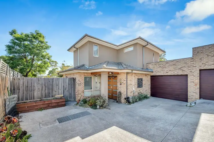 3/15 Faraday Rd, Croydon South VIC 3136