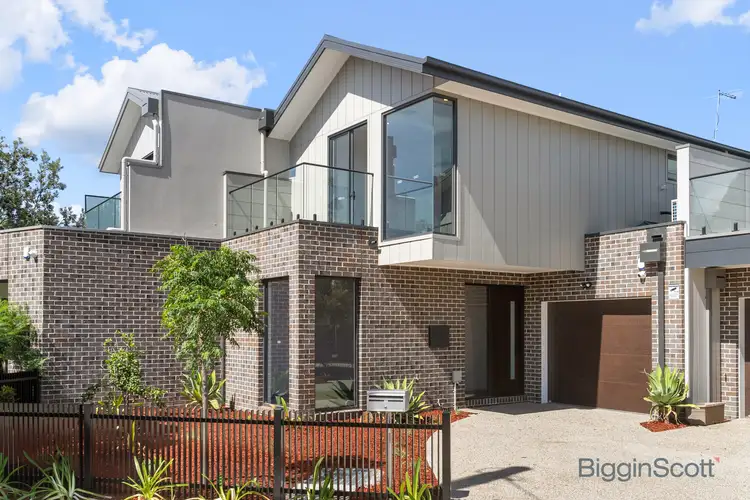 12 Omar Street