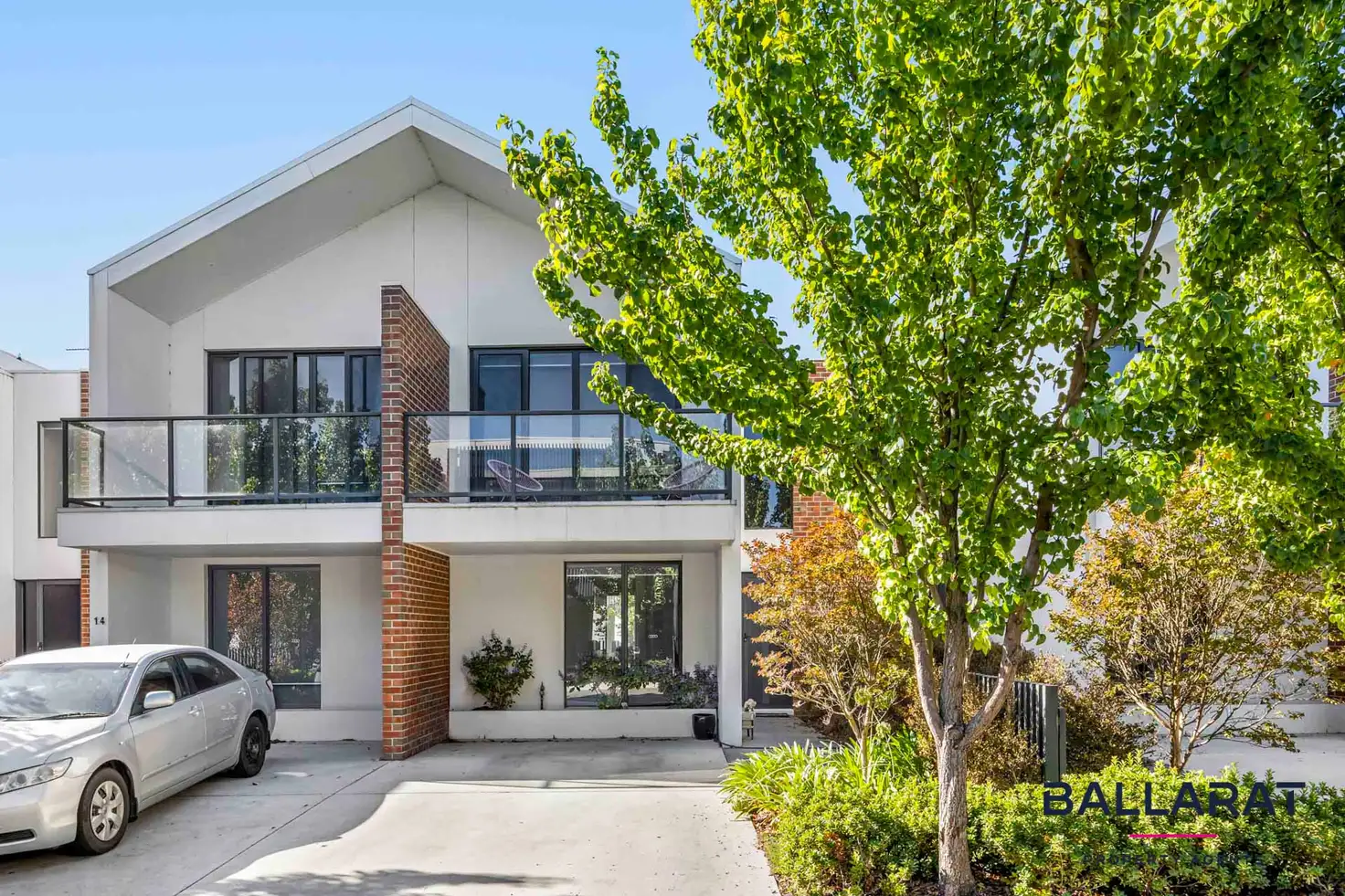 Main view of Homely townhouse listing, 15 Monteith Pl, Ballarat Central VIC 3350