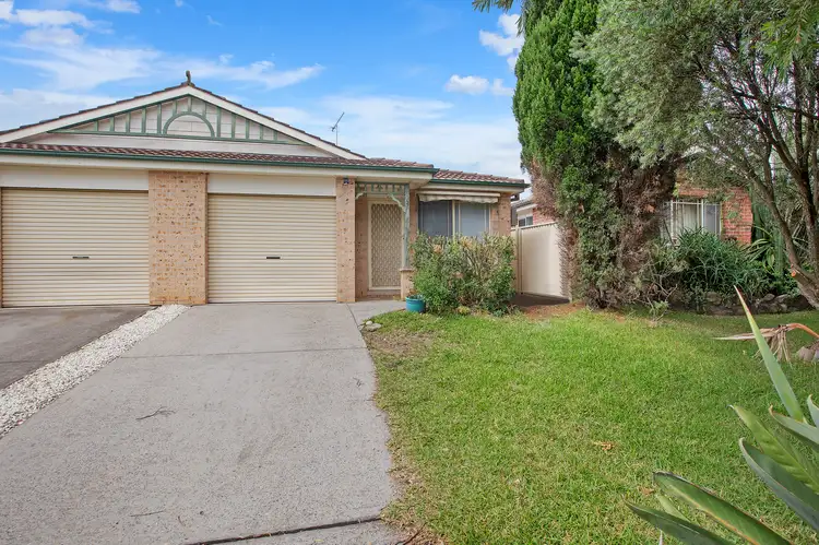14B Risbey Pl