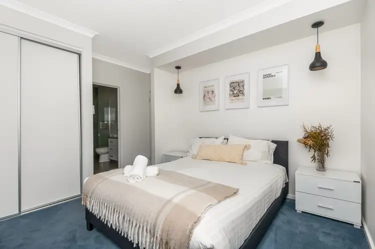 Second view of Homely house listing, 2 Pitt St, Bendigo VIC 3550