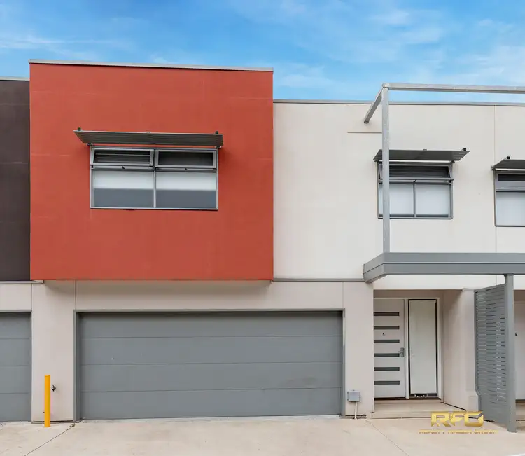 55 Oakwood Rd