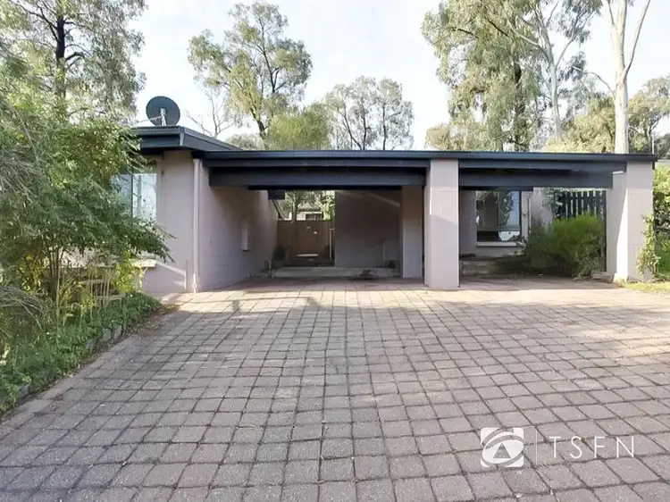 74 Lowndes Street, Kennington VIC 3550