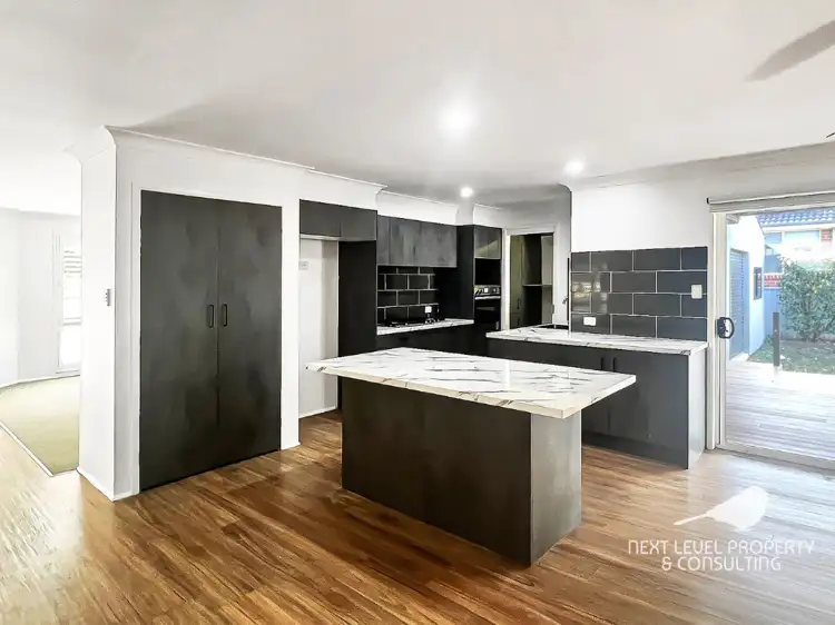 24 Galway Bay Dr, Ashtonfield NSW 2323