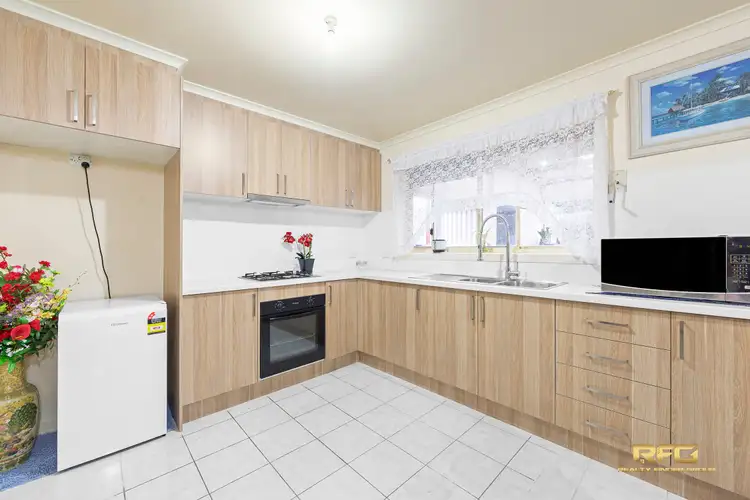 Fourth view of Homely unit listing, 2/15 Brindalee Way, Hillside VIC 3037