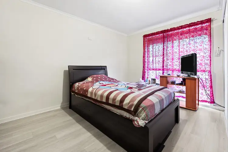 Sixth view of Homely unit listing, 2/15 Brindalee Way, Hillside VIC 3037