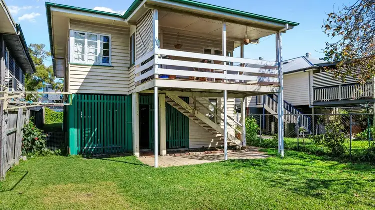 20 Leicester St
