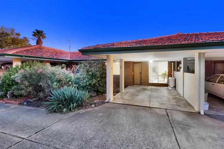 10 Wade St