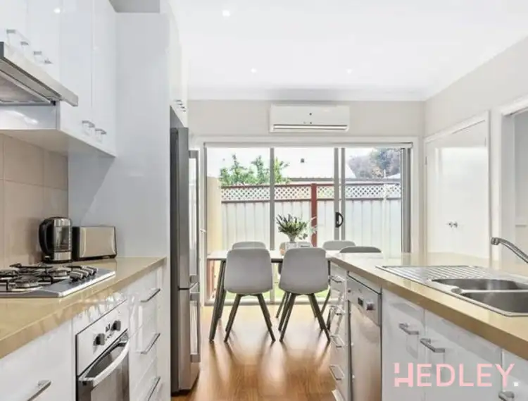 18 Keen St