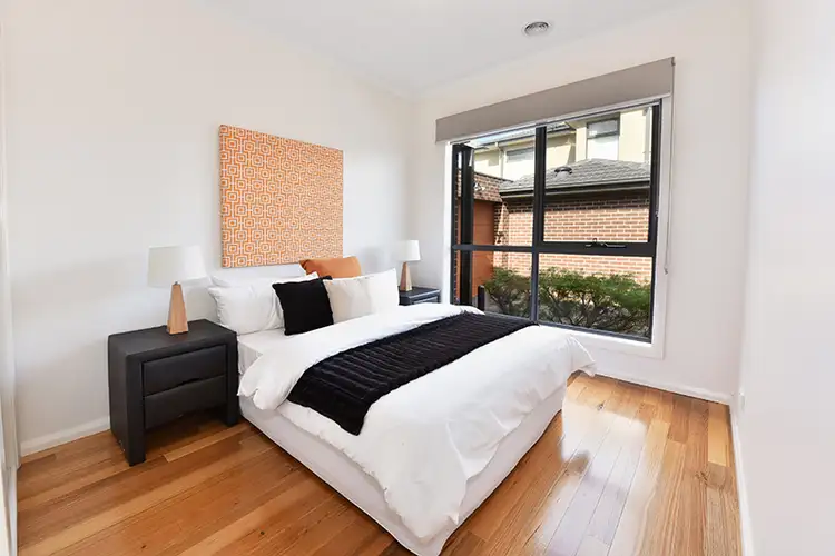 2/34 Haldane Road, Niddrie VIC 3042