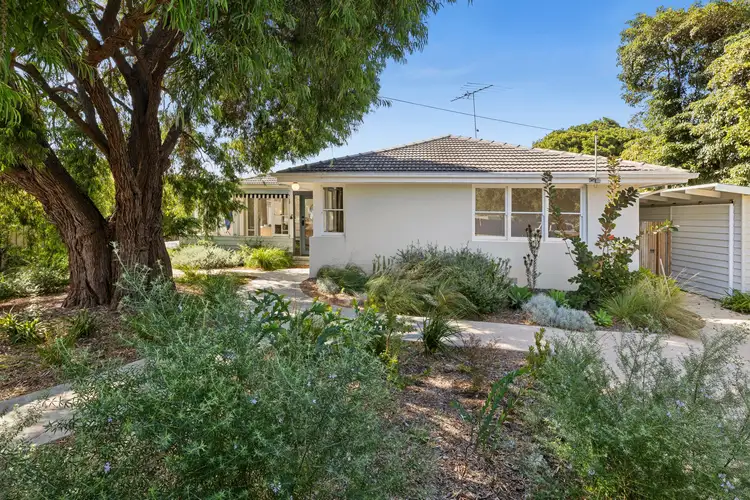 6 Reid St, Barwon Heads VIC 3227