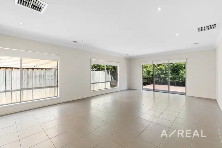 5 Maritime Circuit, Point Cook VIC 3030