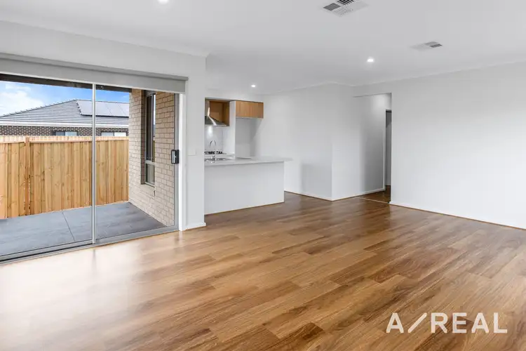 7 Fuchsia Drive, Rockbank VIC 3335