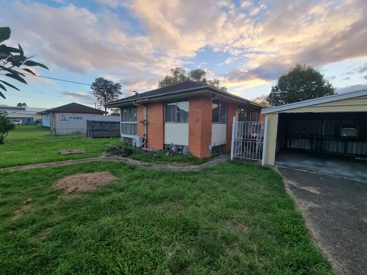 18 Muriel Ave, Ellen Grove QLD 4078