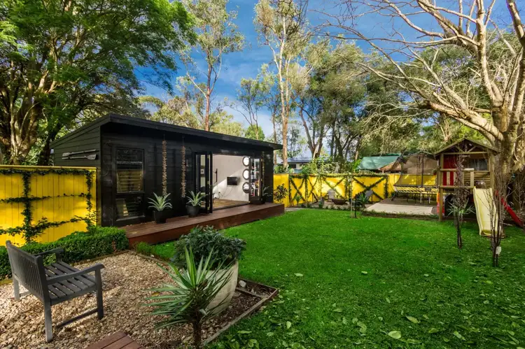 10 Baroona Street, Dangar Island NSW 2083