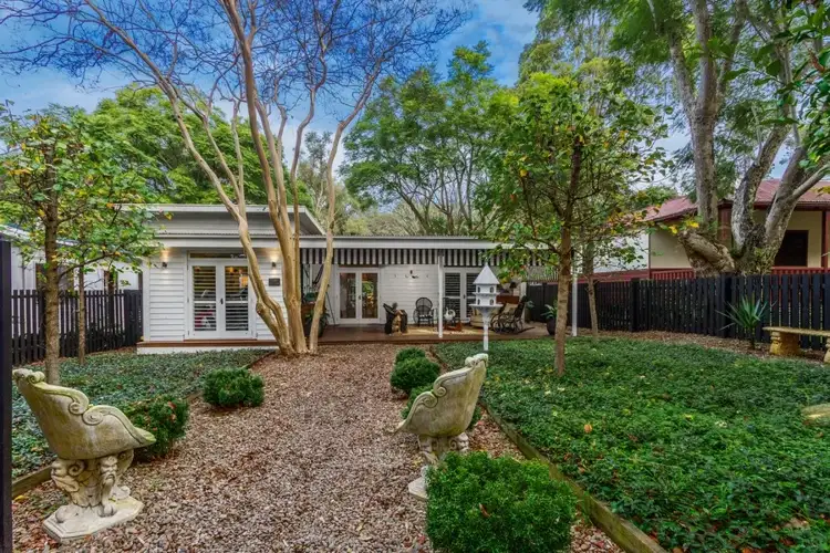 10 Baroona St, Dangar Island NSW 2083