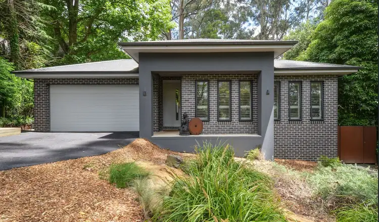 16 Monash Ave, Olinda VIC 3788