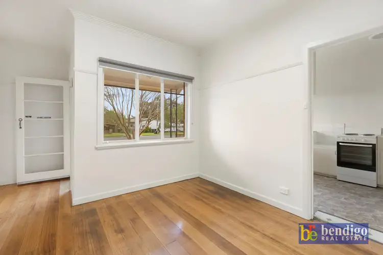 109 Panton St