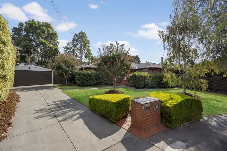 3 Pekina Pl, Wheelers Hill VIC 3150
