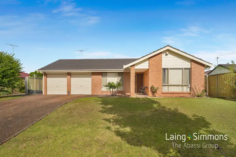 4 Honeyeater Pl, Erskine Park NSW 2759