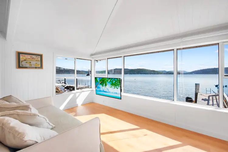 926 Hawkesbury River, Little Wobby NSW 2256