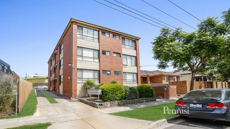8/15 Shaftesbury St, Essendon VIC 3040
