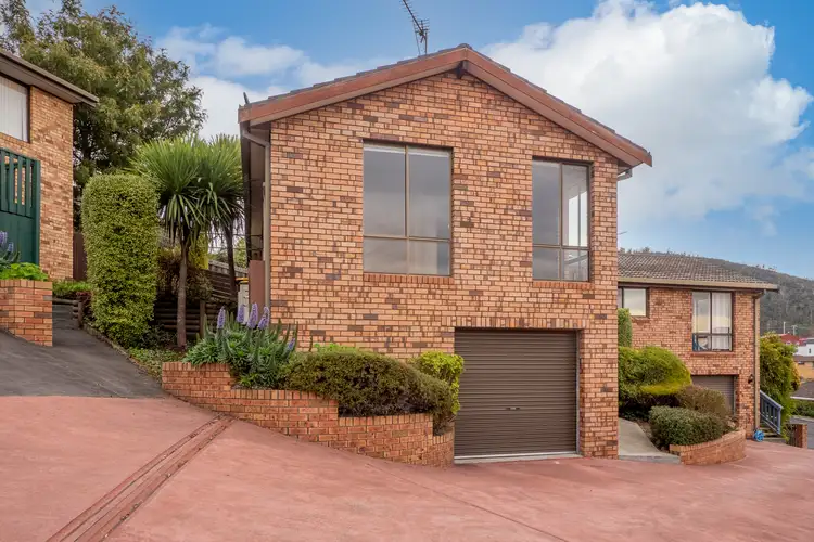 2/12 Tris Ct, Berriedale TAS 7011
