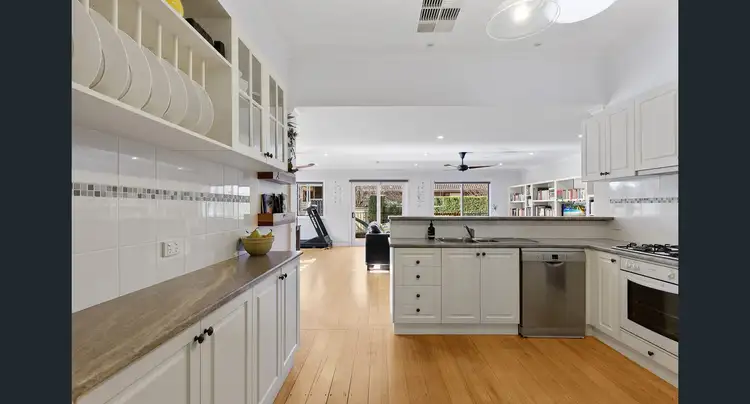 26 Frederick St, North Bendigo VIC 3550
