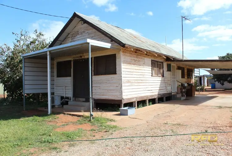 56 Bogadjim Rd, Robinvale VIC 3549