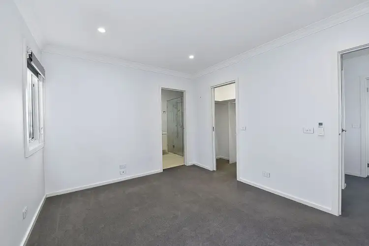 Fifth view of Homely house listing, 15 Hayes Rd, Strathmore VIC 3041