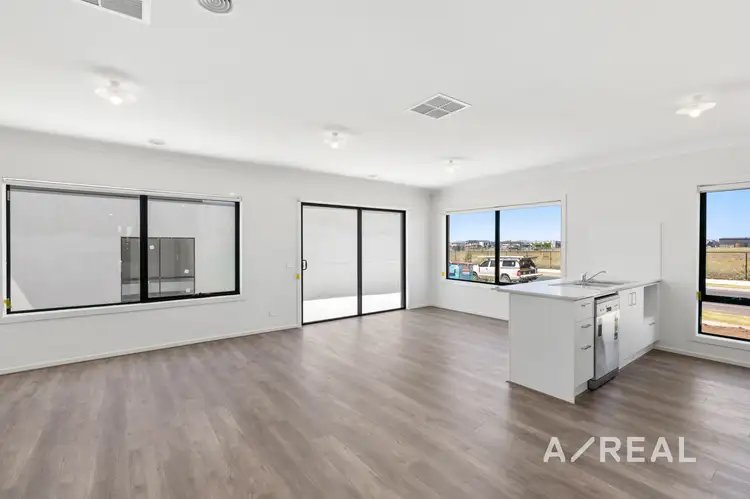 2 Edifice Drive, Tarneit VIC 3029