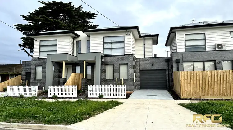 19B Charles St, St Albans VIC 3021