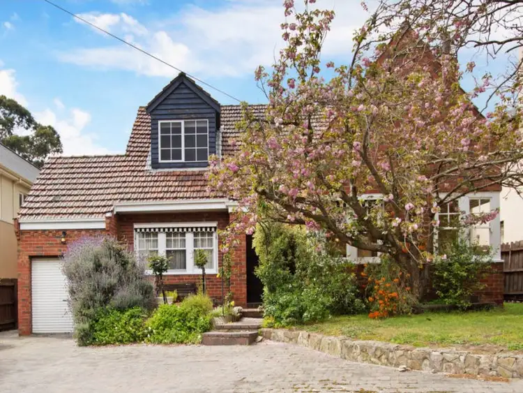 21 Outlook Dr, Camberwell VIC 3124