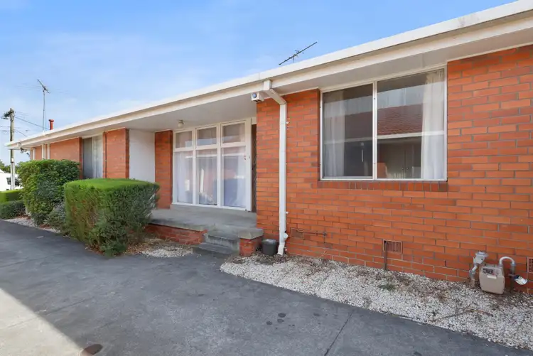2/34-36 Ladd Street, Watsonia VIC 3087