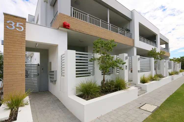 14/35 Macedon Pl, Craigie WA 6025