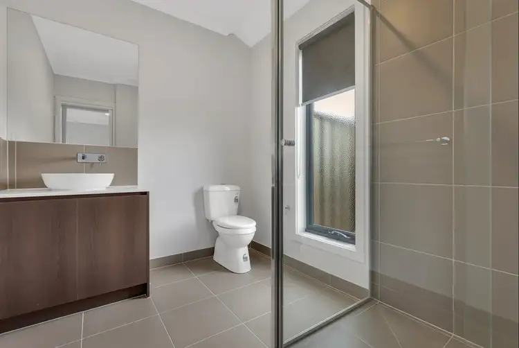 Fifth view of Homely house listing, 261 Highlander Drive, Craigieburn VIC 3064