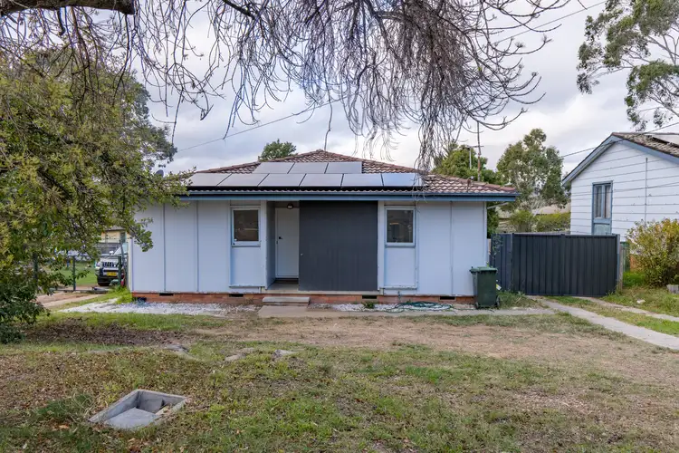 6 Karri Cres, Karabar NSW 2620