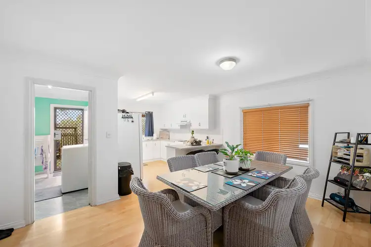 Fourth view of Homely townhouse listing, 10/8 Nothling St, New Auckland QLD 4680