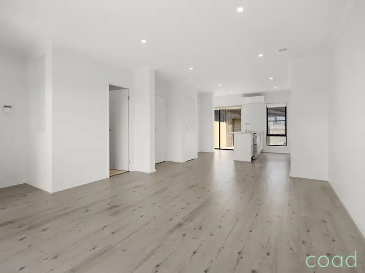 9 Buckleys Walk, Mickleham VIC 3064