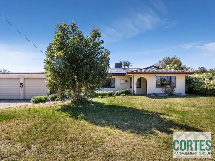 5 Thursley Way, Gosnells WA 6110