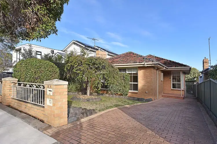 31 Bradshaw St, Essendon VIC 3040