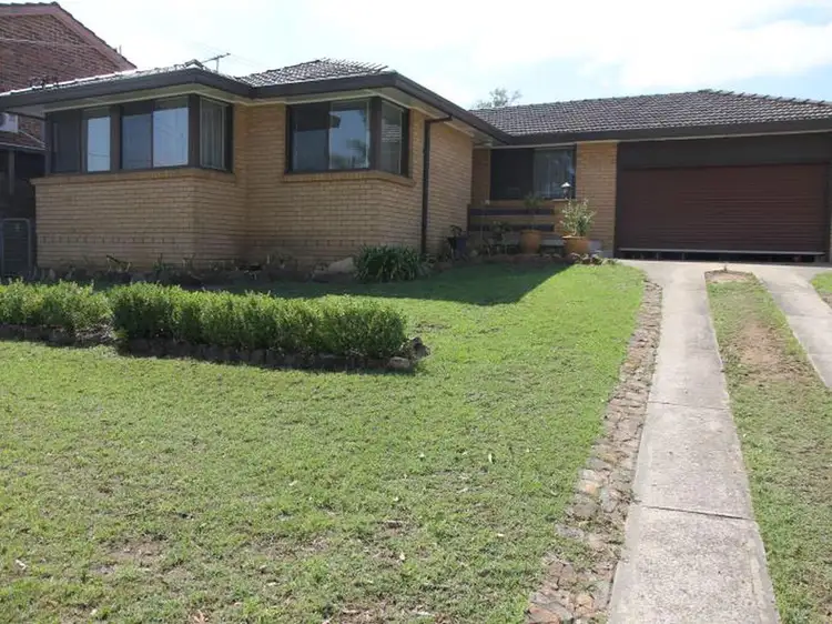 30 WHELAN AVENUE, Chipping Norton NSW 2170