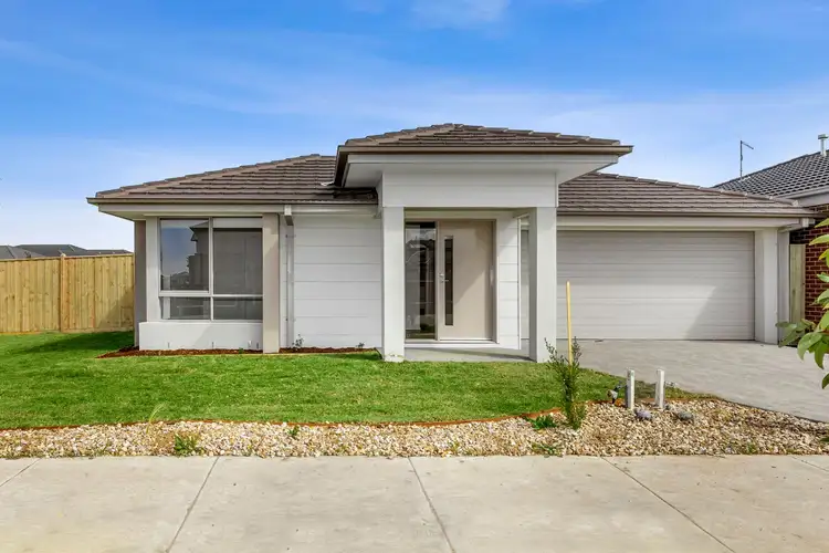 1 Kneebone Pl, Charlemont VIC 3217