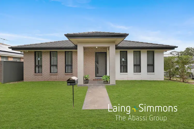 21 Moluccana Cres, Ropes Crossing NSW 2760