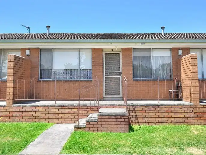 Main view of Homely flat listing, 3/8 Chisholm St, Soldiers Hill VIC 3350