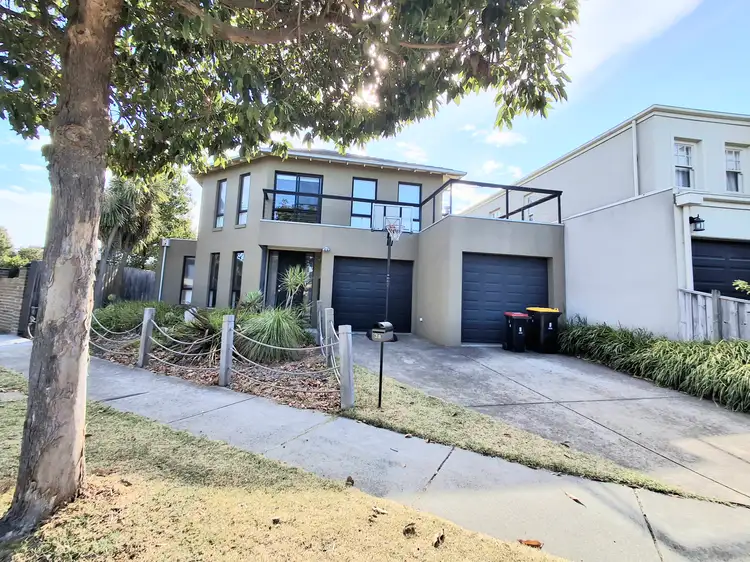 3A Third St, Parkdale VIC 3195